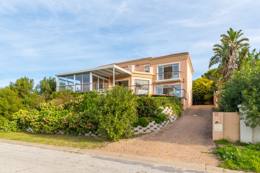 3 Bedroom Property for Sale in Port St Francis Eastern Cape